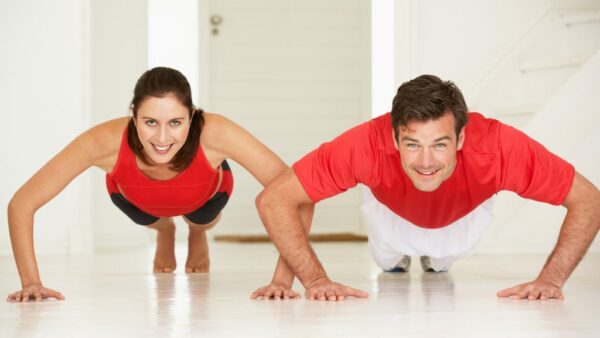 10 εύκολες ασκήσεις για στήθος στο σπίτι 3 1 standard push ups