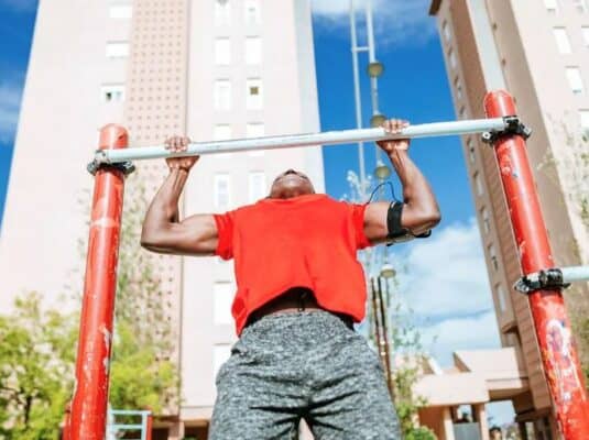 Γυμναστική στο σπίτι 6 5 chin up the spider pull out