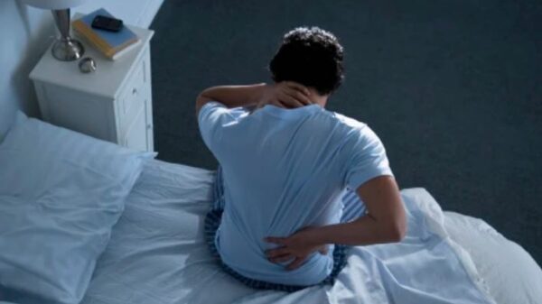 5 ασκήσεις για την μέση στο κρεβάτι 1 back exe bed