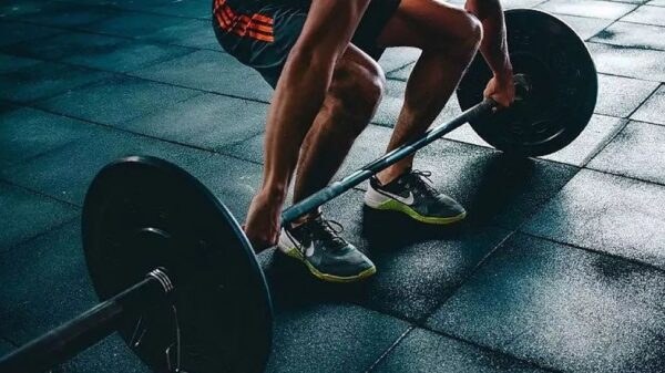 Ο οδηγός για το πως να κάνετε Power Clean 10 power clean